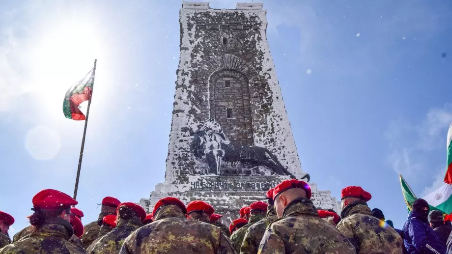 Стихотворение за 3 март 2024