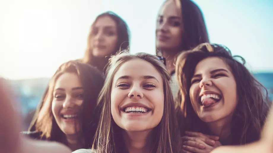 Да сме позитивни значи да изберем да виждаме само най-доброто в хората   