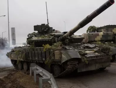 На фронта: Русия атакува украинска военна техника и жива сила (ВИДЕО)