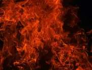 Евакуираха над 20 души заради пожар в Сливен