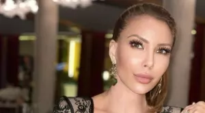 Ирен Онтева се разсъблече в снега на 46 (СНИМКА)