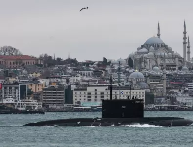 Турция предупреди за плаващ обект, приличащ на мина, северно от Босфора