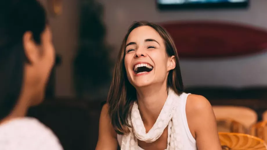 Виц за добър вечер: Мъж лъже жена си