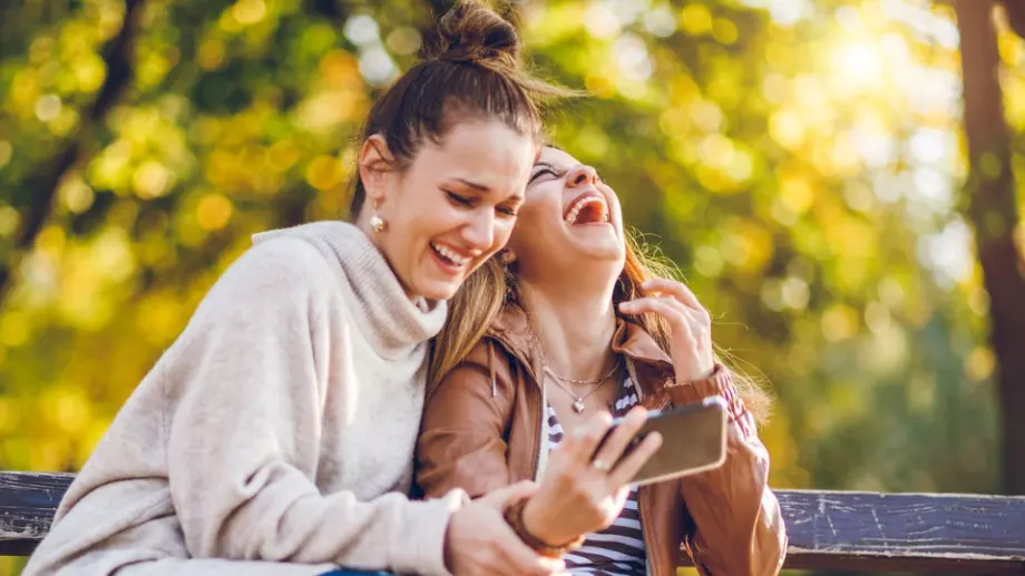 Женски виц за 11 септември 2023: Две приятелки излезли по женски