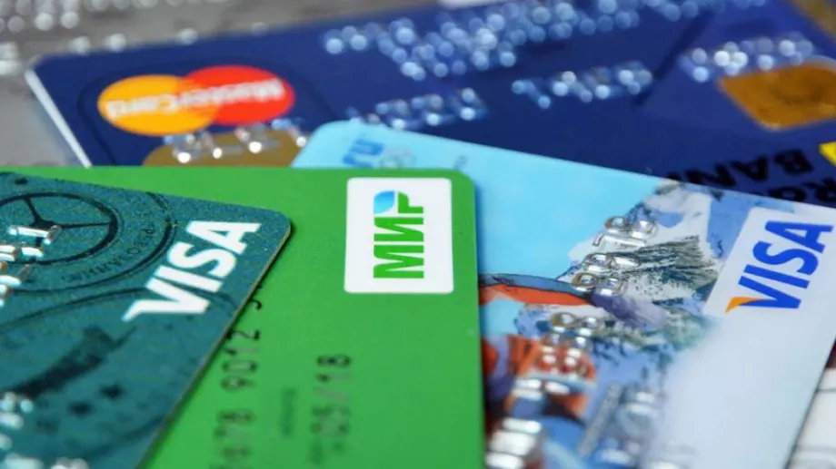 Русия възкресява плащането с Visa и Mastercard, има своя алтернатива