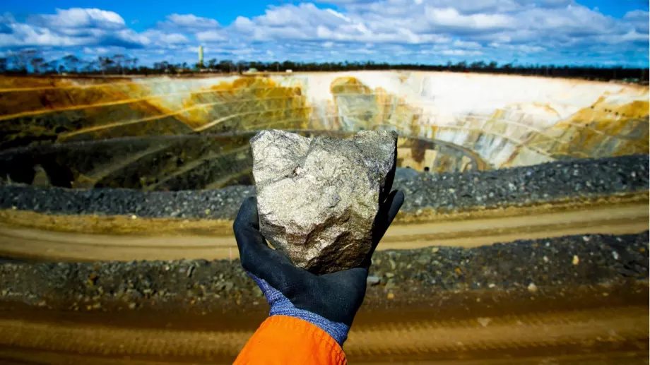 Най-голямата цинкова мина в Европа спря работа, а служителите се освобождават