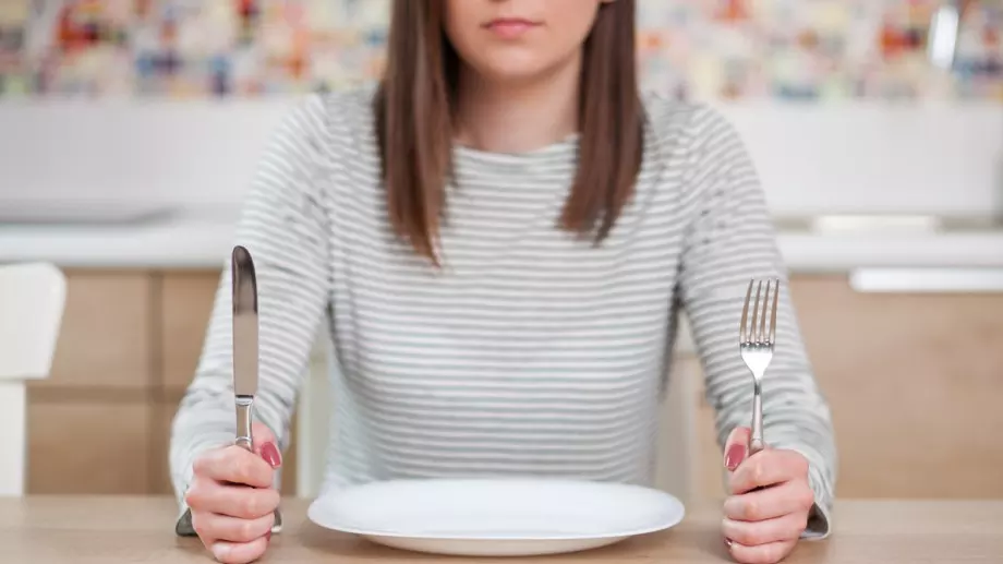 Умереното гладуване удължава живота