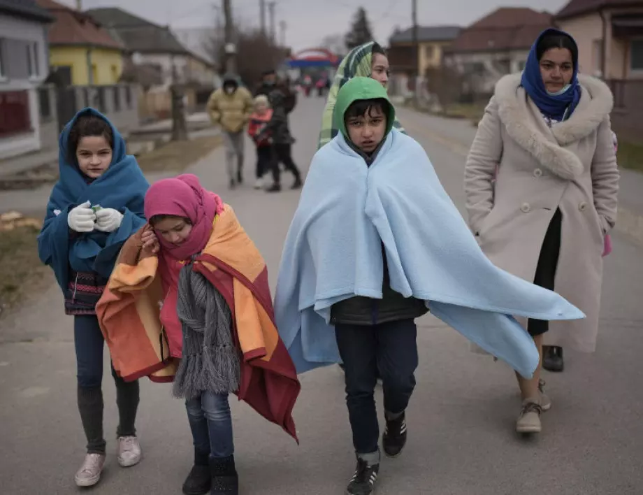Държавата изглежда не се грижи за бежанския център във Варна
