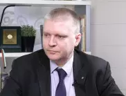"Къде сте? Хъшове? Герои?": Важните въпроси след уволнението на Морфов