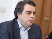 Асен Василев: Русия започна конфронтацията, решението за дипломатите е правилно