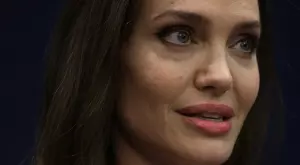 Анджелина Джоли: Всички бежанци заслужават еднакво отношение и права 