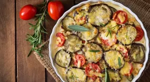 Тази мусака с патладжан е хит в мрежата