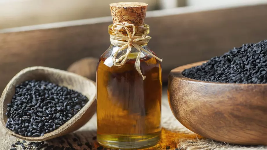 Защо да приемате масло от черен кимион