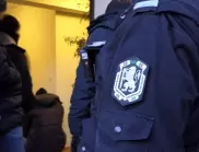 Масов бой пред болницата в Плевен. Ранен е полицай 