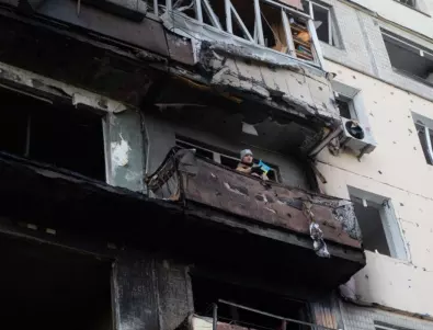 20 дни в ада: Разказът на журналистите, снимали до последно трагедията в Мариупол