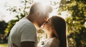 Намерете някой, който се влюбва във вас всеки ден 