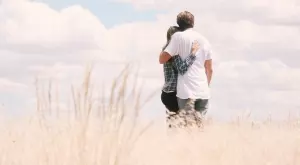 Дори и най-силният човек се уморява да бъде силен и има нужда някой да се погрижи за него