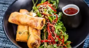 Вкусни пролетни рулца