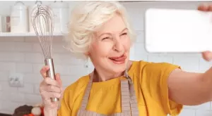 Виц за деня: Две баби се качили в автобус