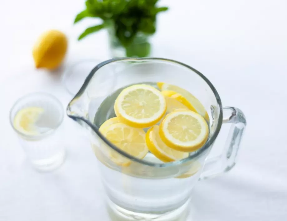 Как да пием лимона, че да се възползваме напълно от здравословните му ползи?