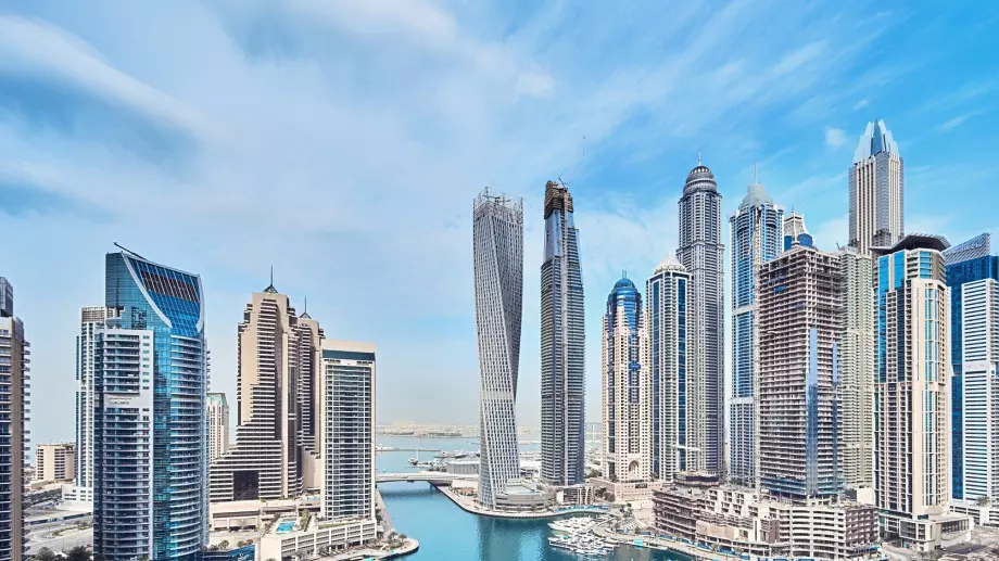 Защо все повече българи купуват имоти в Дубай?
