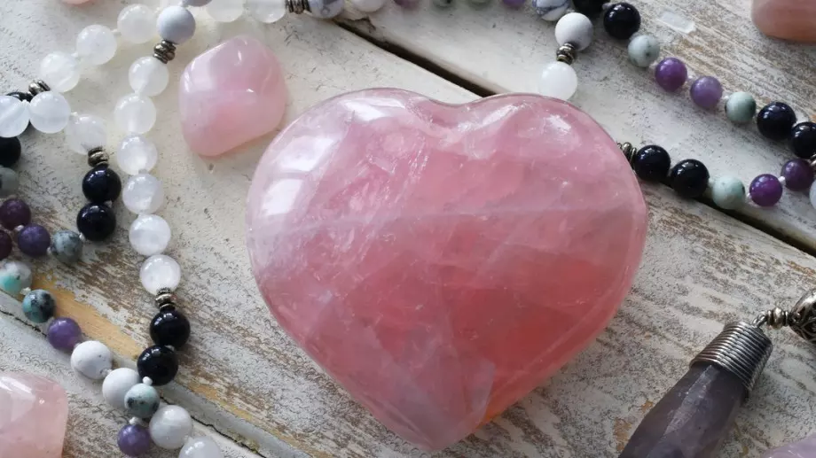 Този кристал е един от най-мощните символи за любов