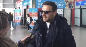 Гръцката звезда Никос Вертис пристигна в България