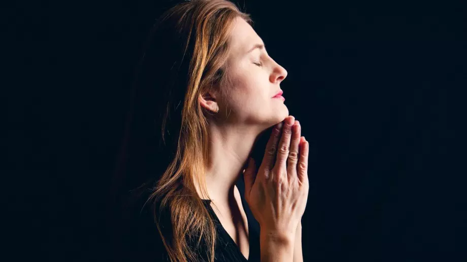 Много силна молитва срещу зли сили и уроки