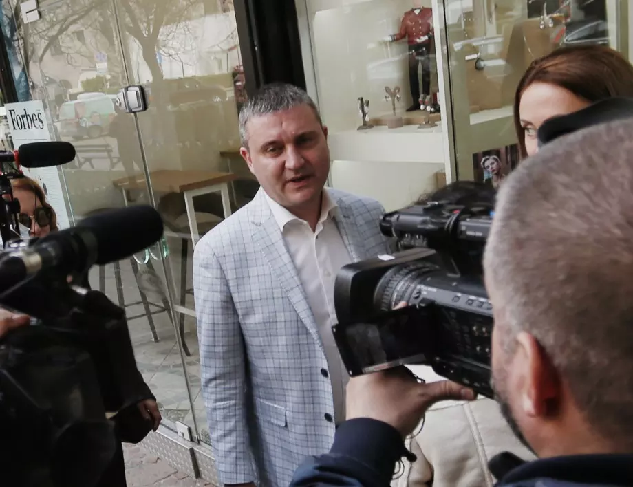 Горанов след разпита: Не ми се иска да съдя държавата (ВИДЕО)