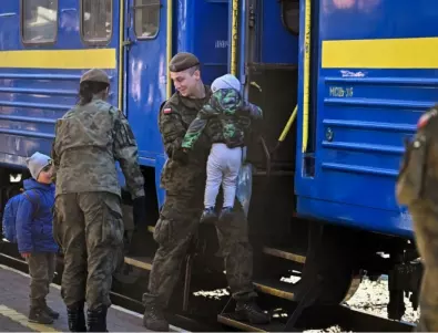 ООН: Над 12 милиона души са разселени от началото на войната в Украйна