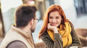 Виц на деня: Какво търси жената у мъжа във всяка възраст