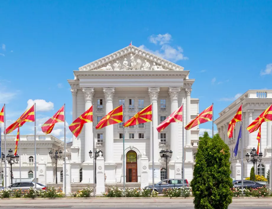 МВнР в Скопие отрече да се готвят нови задължения извън договореното в протокола с България