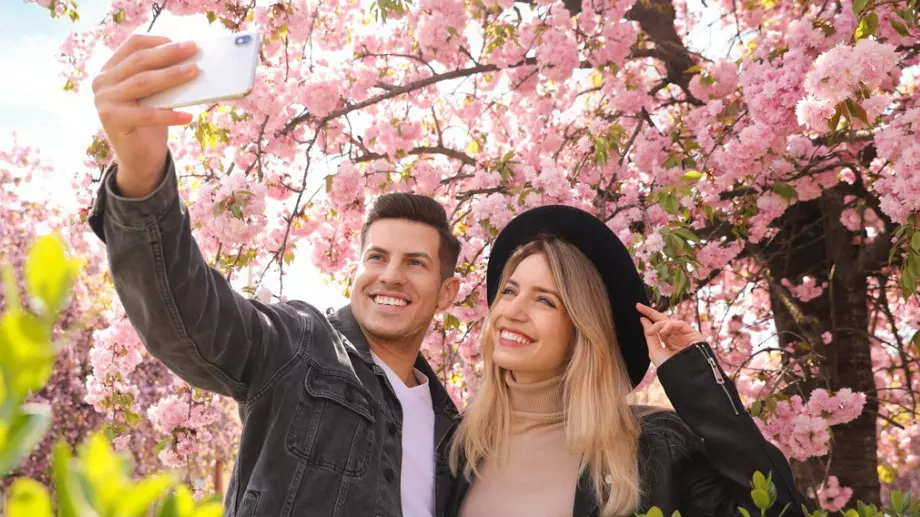 Любовен уикенд хороскоп за 1-2 април 2023