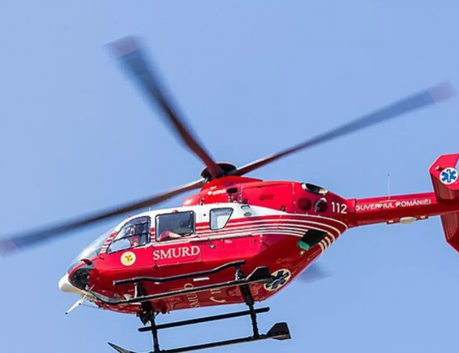 След прекратената поръчка: МЗ ще опита да промени условията на процедурата за медицинските хеликоптери
