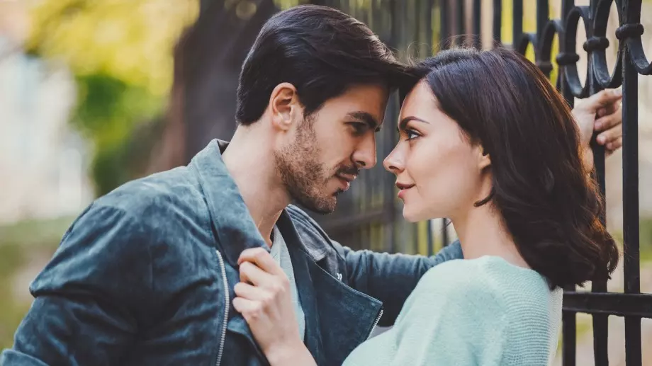 6 начина да накарате един мъж да се влюби във вас