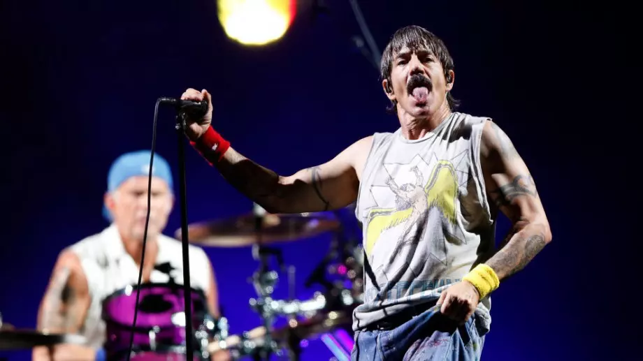 Red Hot Chili Peppers пуснаха 12-ия си албум 