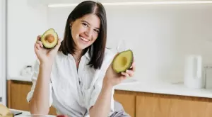 Уникална маска за суха кожа с авокадо