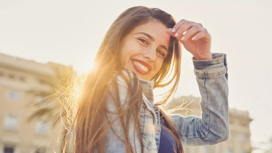 Дори целия свят да е жесток и студен, вие бъдете добри!