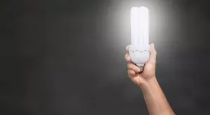 Експерти споделят различни съвети за по-евтин ток в домакинството