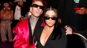 На гости в изненадващо спокойния дом на Кортни Кардашиян и Травис Баркър (ВИДЕО)