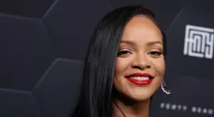 Риана: Няма начин да си крия корема с дрехи за бременни