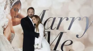 Дненифър Лопес и Бен Афлек отново се сгодиха (ВИДЕО)