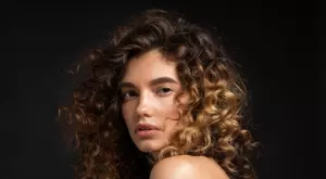 Времето не лекува нашите рани, но ни прави по-силни