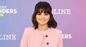 Селена Гомес отвърна на хейтърите, критикуващи теглото ѝ