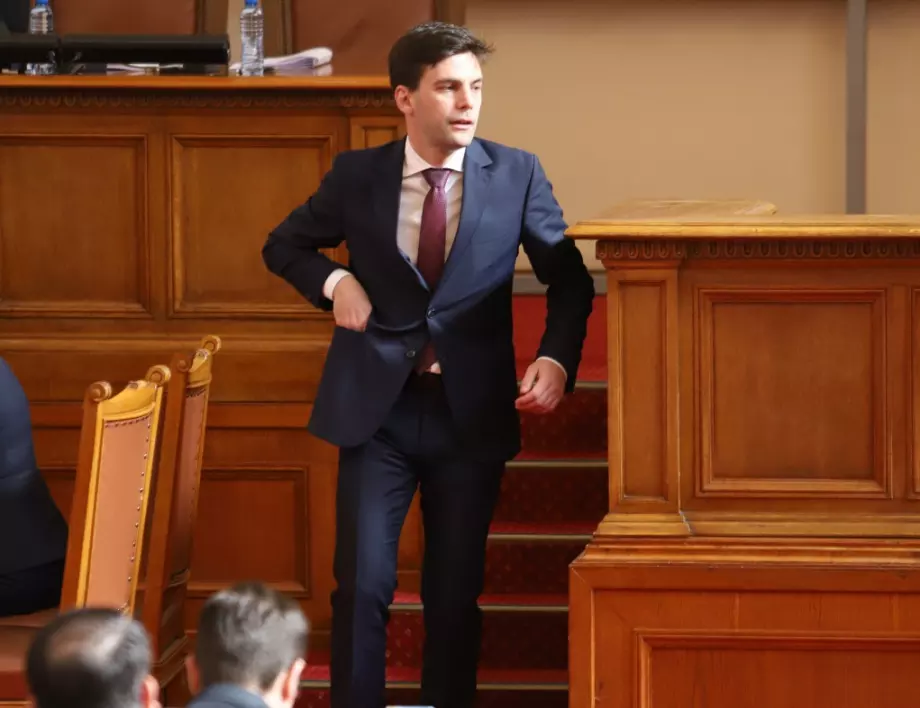 Ще бъде ли освободен Никола Минчев от поста председател на парламента?