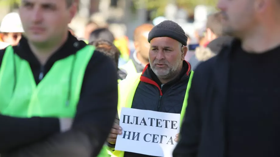МРРБ ще плати 200 млн. лв. на пътните строители 