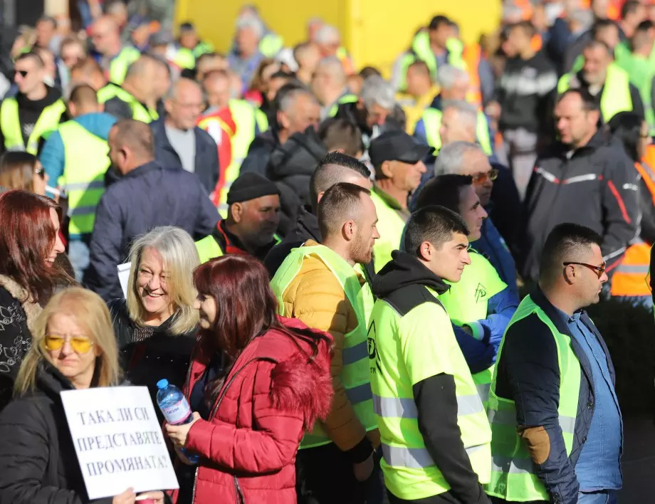 Пътните строители отменят протестите засега. До 30 юни трябва да получат 600 милиона