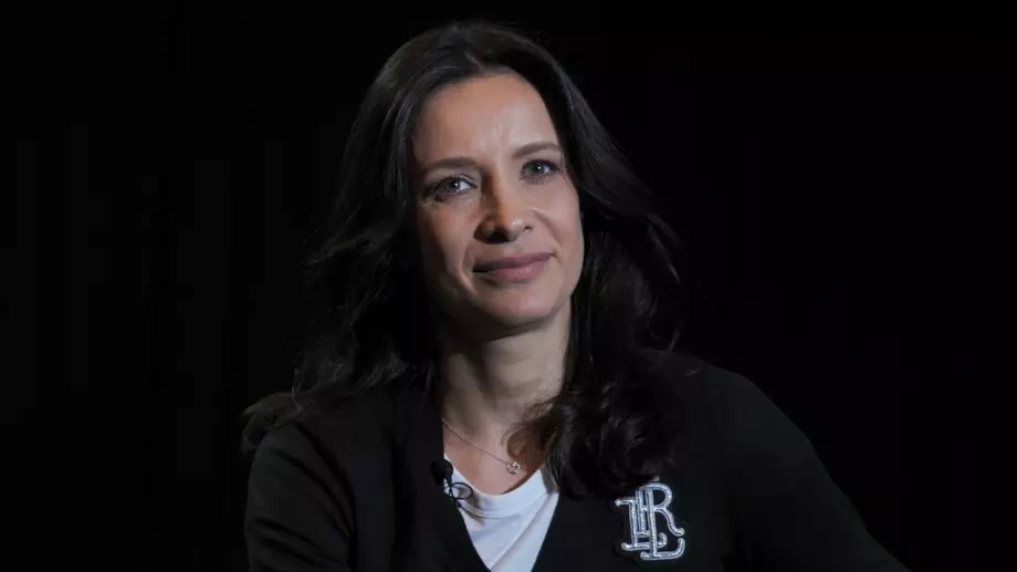 Яна Маринова: Чудовище ли си, ако продаваш любовта си? (ВИДЕО)