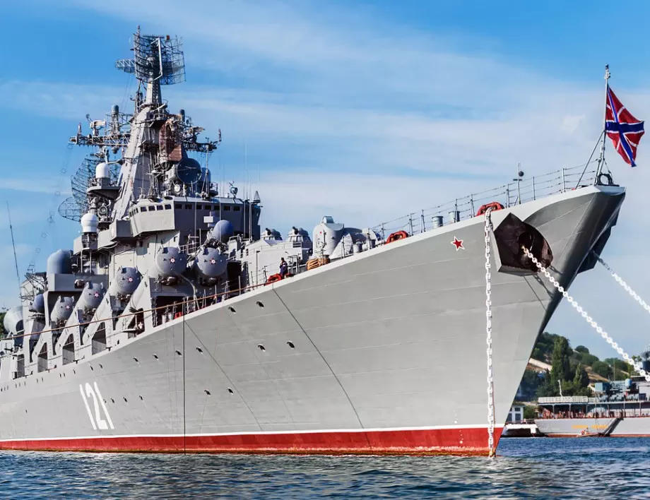 Русия тайно прибра телата на загиналите и секретна техника от потъналия крайцер "Москва"