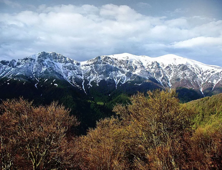 Защо наричаме Стара планина гръбнака на България?